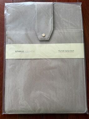 The Daily Laptop Clutch - Light Taupe